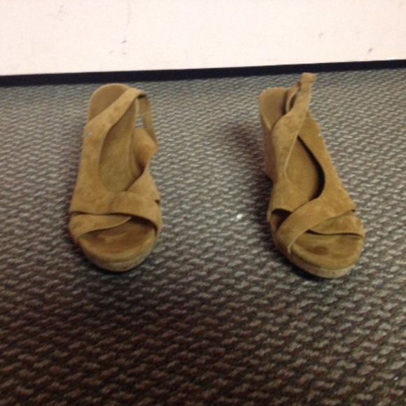 brown *super soft* woman's shoes - Picture 3 of 3